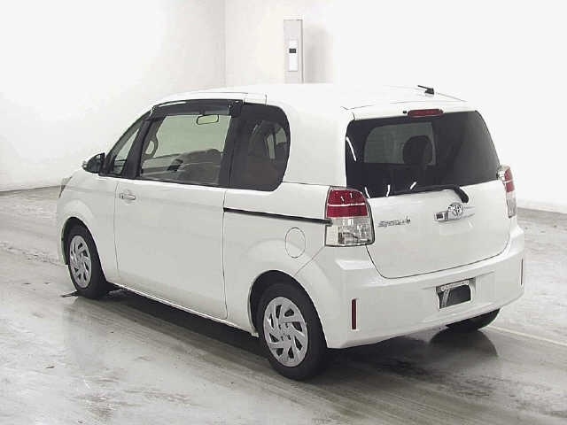 TOYOTA SPADE