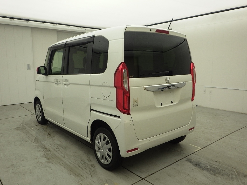 HONDA N-BOX