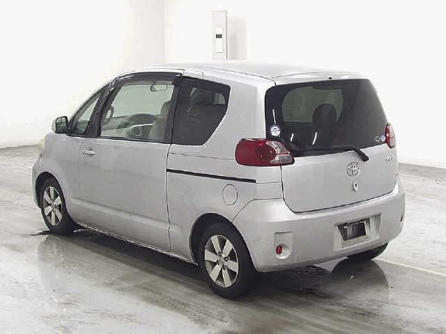 TOYOTA PORTE
