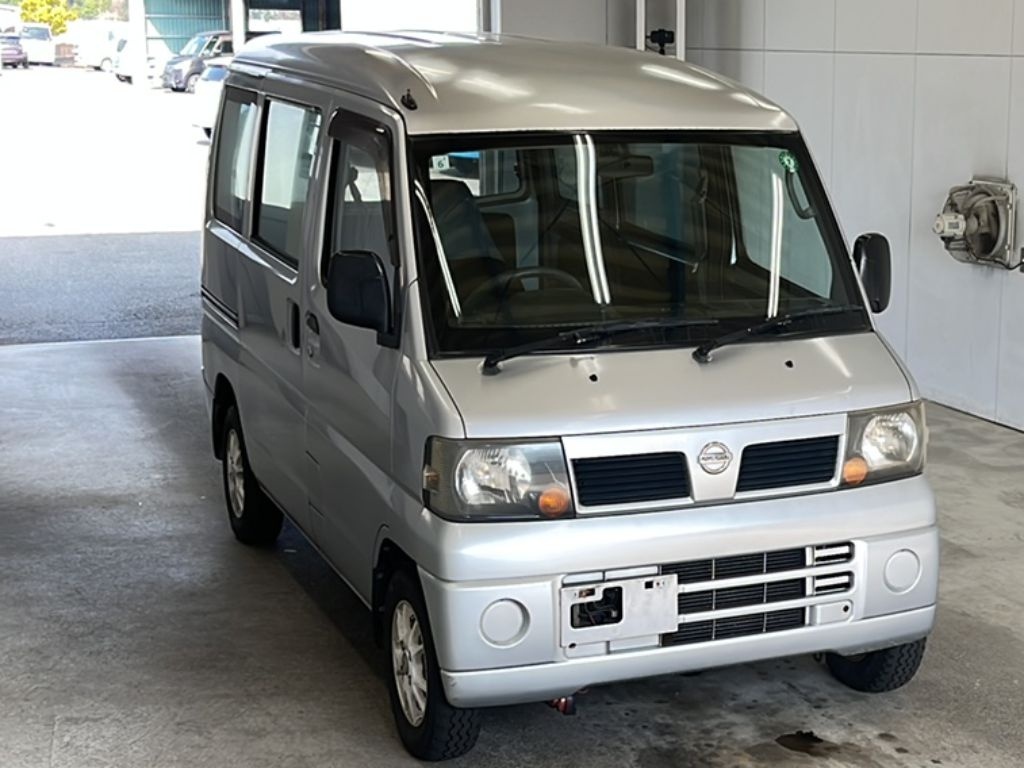 NISSAN CLIPPER
