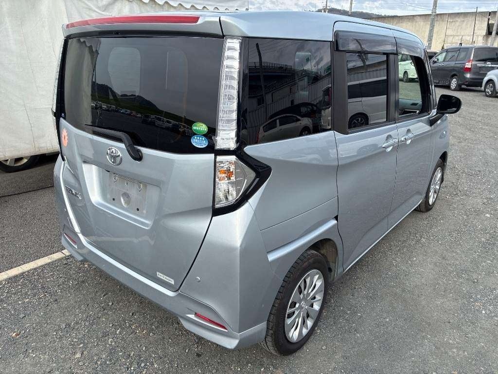 TOYOTA TANK