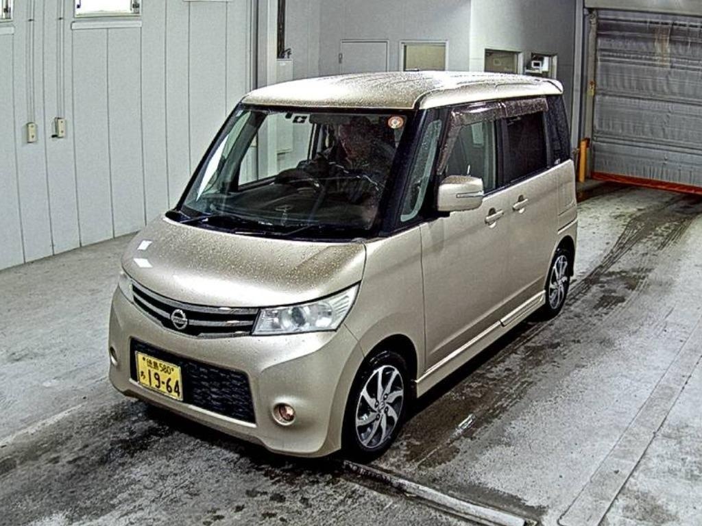NISSAN ROOX