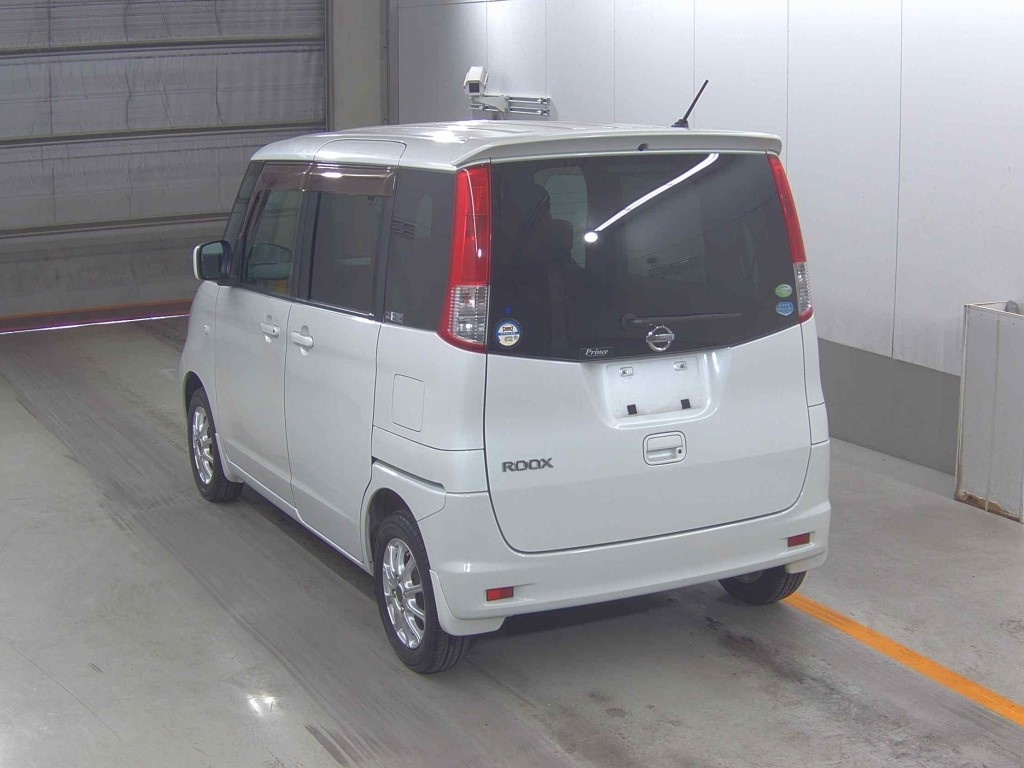 NISSAN ROOX