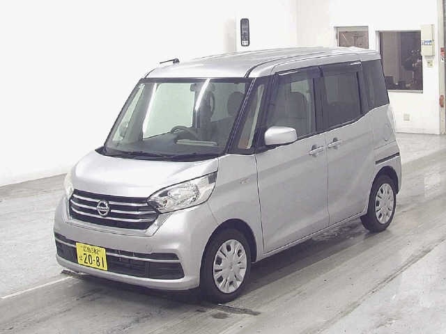 NISSAN DAYZ ROOX
