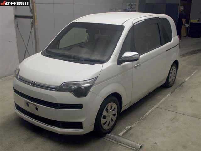 TOYOTA SPADE