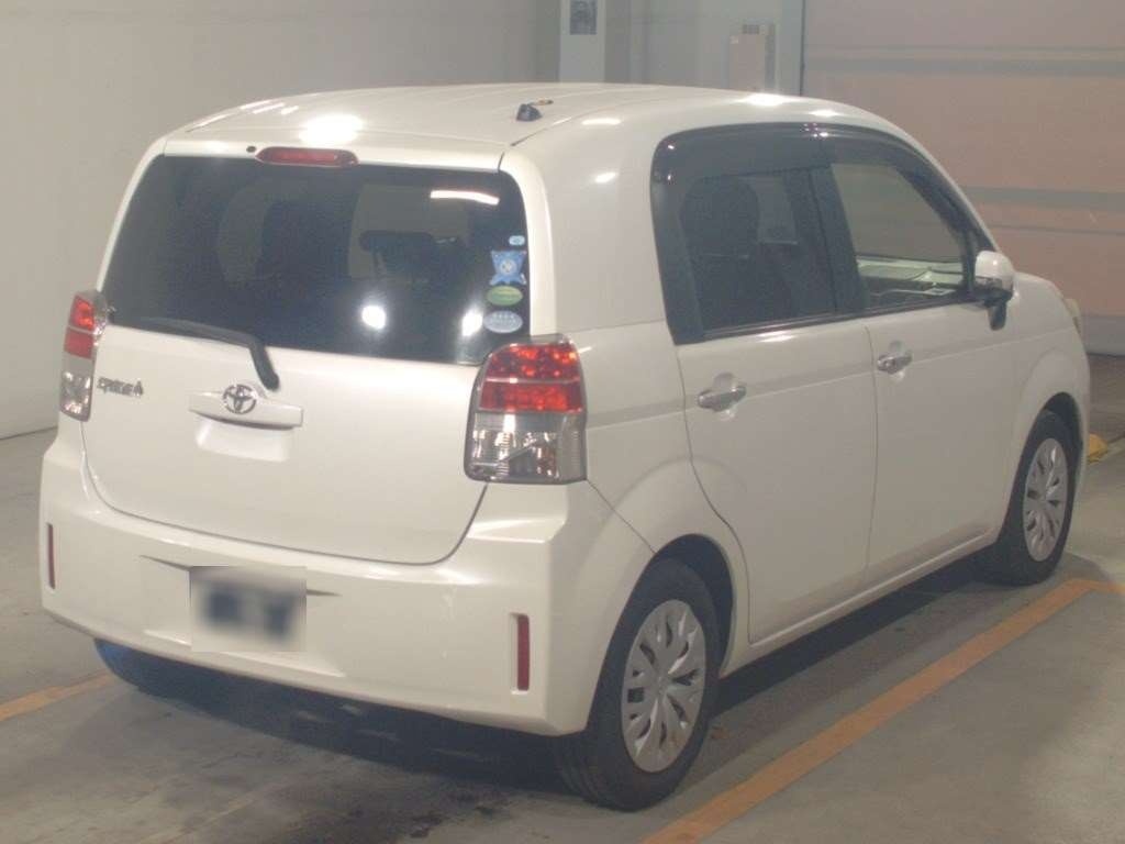 TOYOTA SPADE