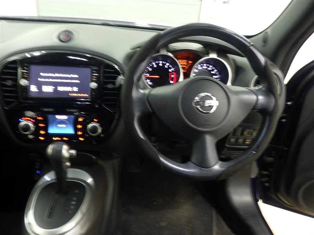 NISSAN JUKE