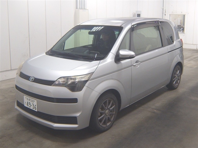 TOYOTA SPADE