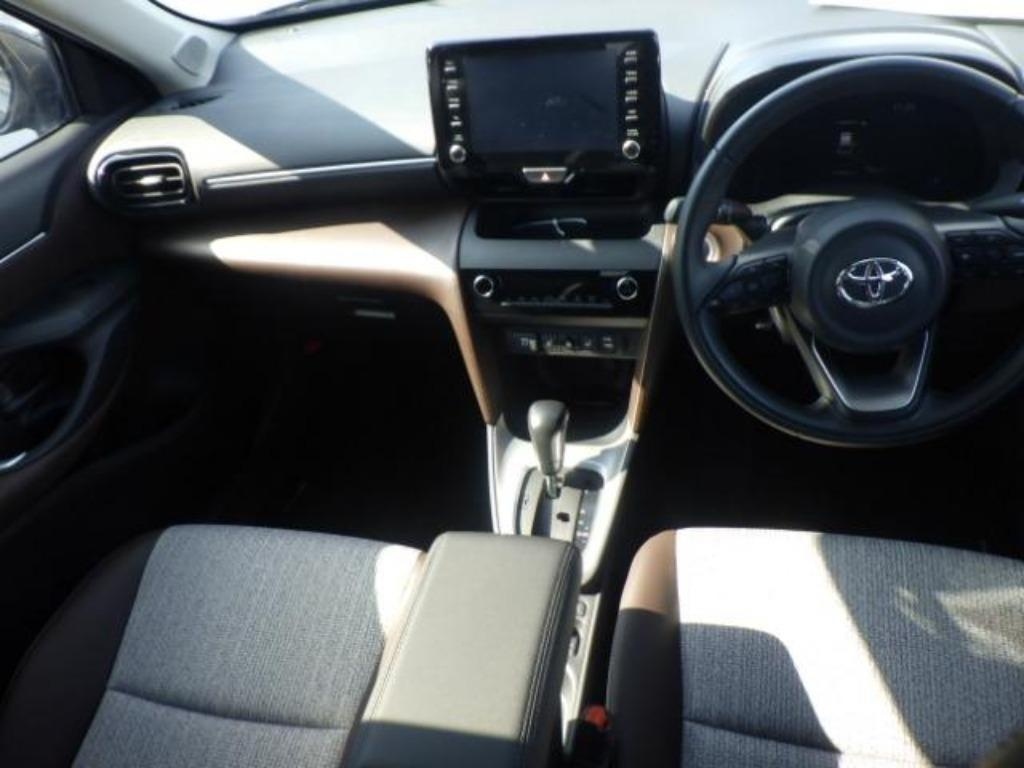 TOYOTA YARIS CROSS
