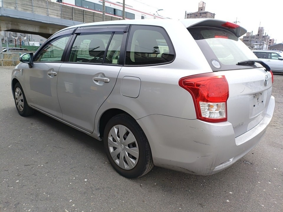 TOYOTA COROLLA FIELDER