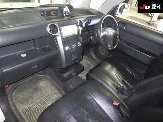 TOYOTA BB