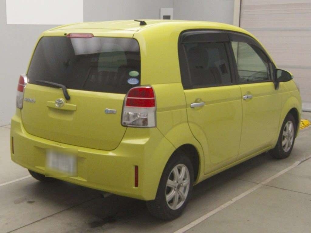 TOYOTA SPADE