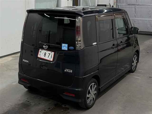 NISSAN ROOX