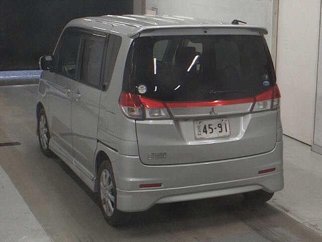 MITSUBISHI DELICA D:2