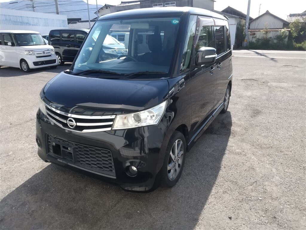 NISSAN ROOX