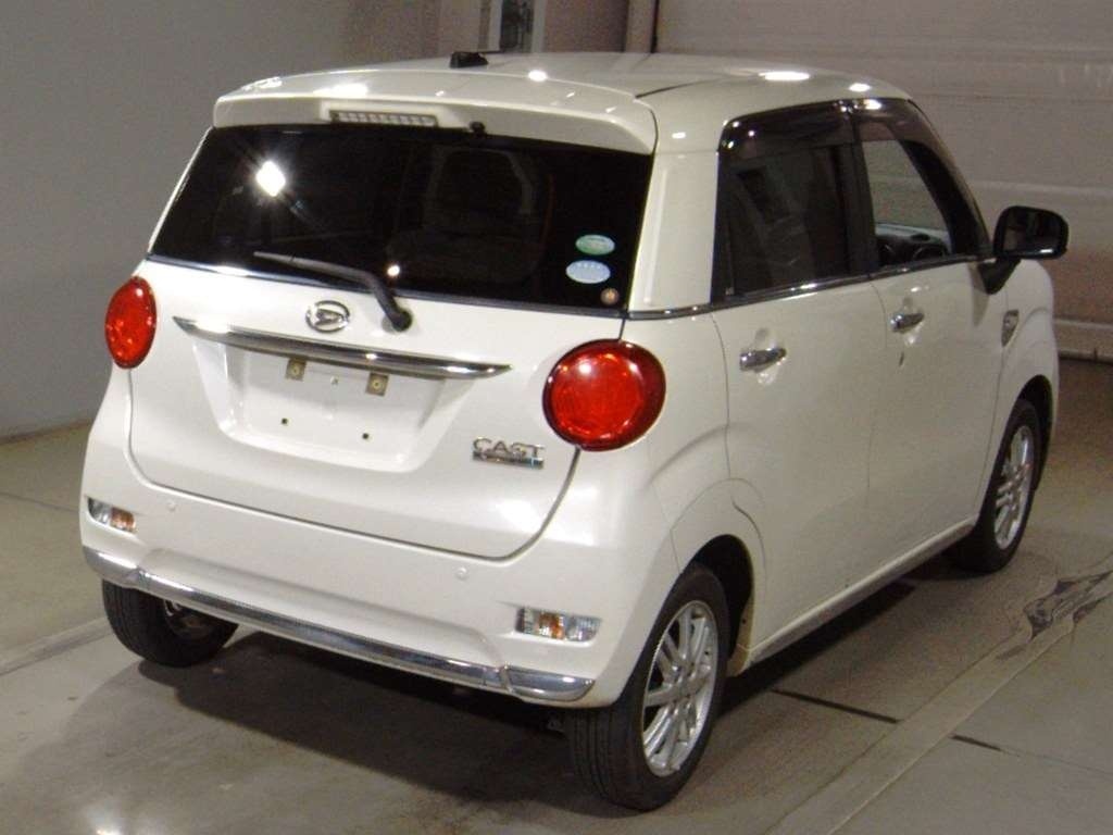 DAIHATSU CAST