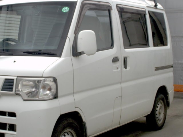 NISSAN NV100 CLIPPER