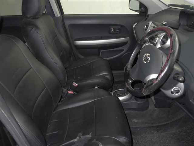 TOYOTA IST