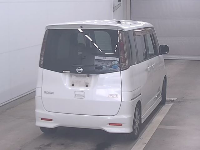 NISSAN ROOX