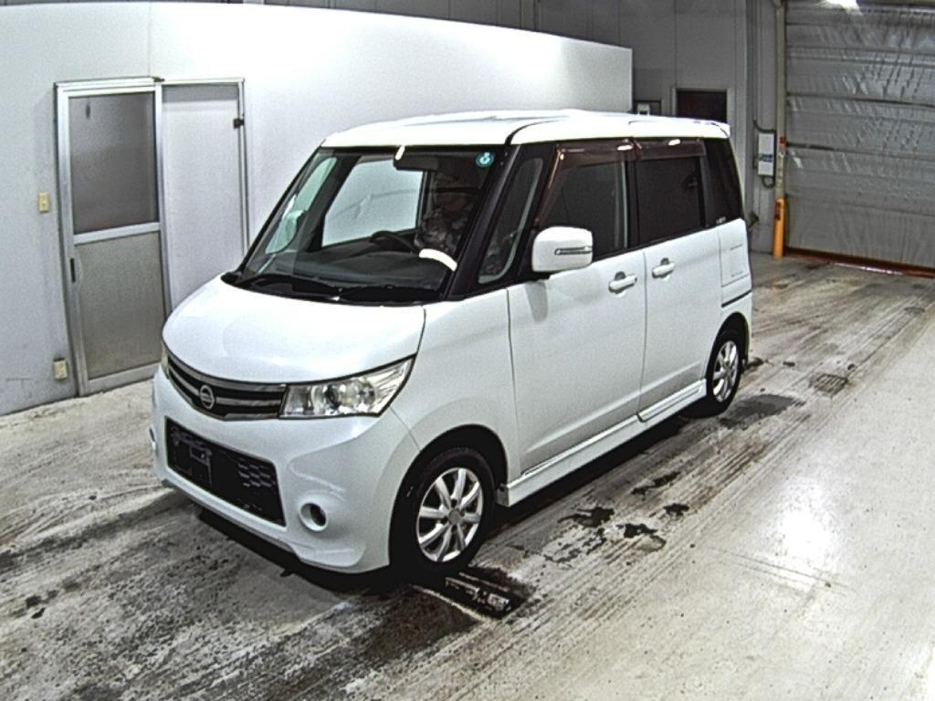 NISSAN ROOX