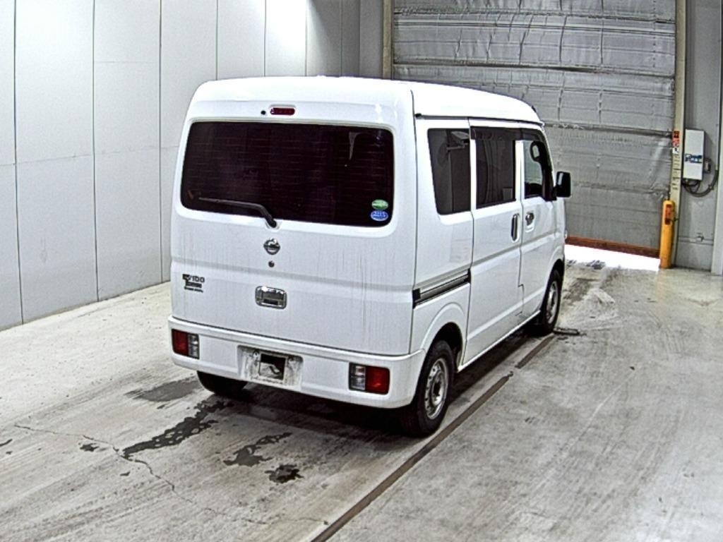 NISSAN NV100 CLIPPER