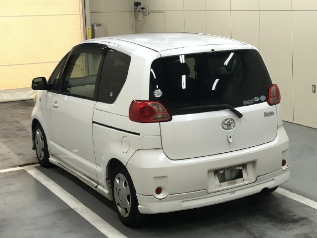 TOYOTA PORTE
