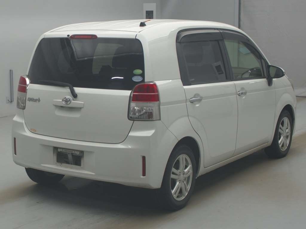 TOYOTA SPADE
