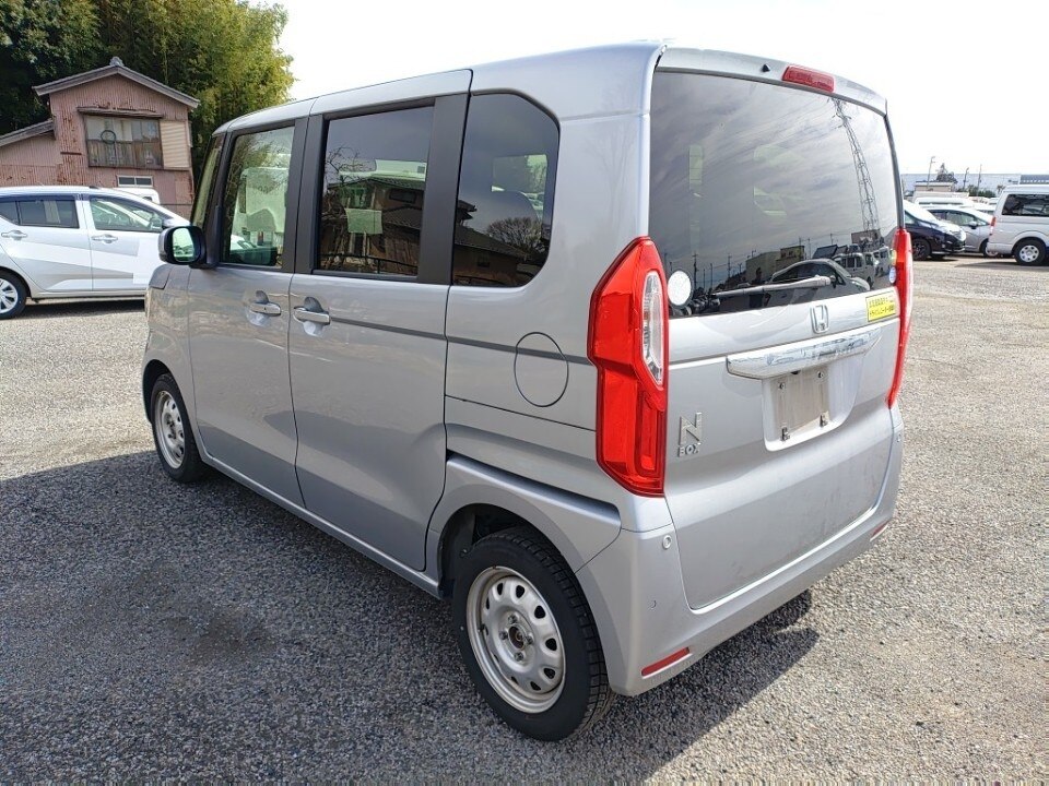 HONDA N-BOX