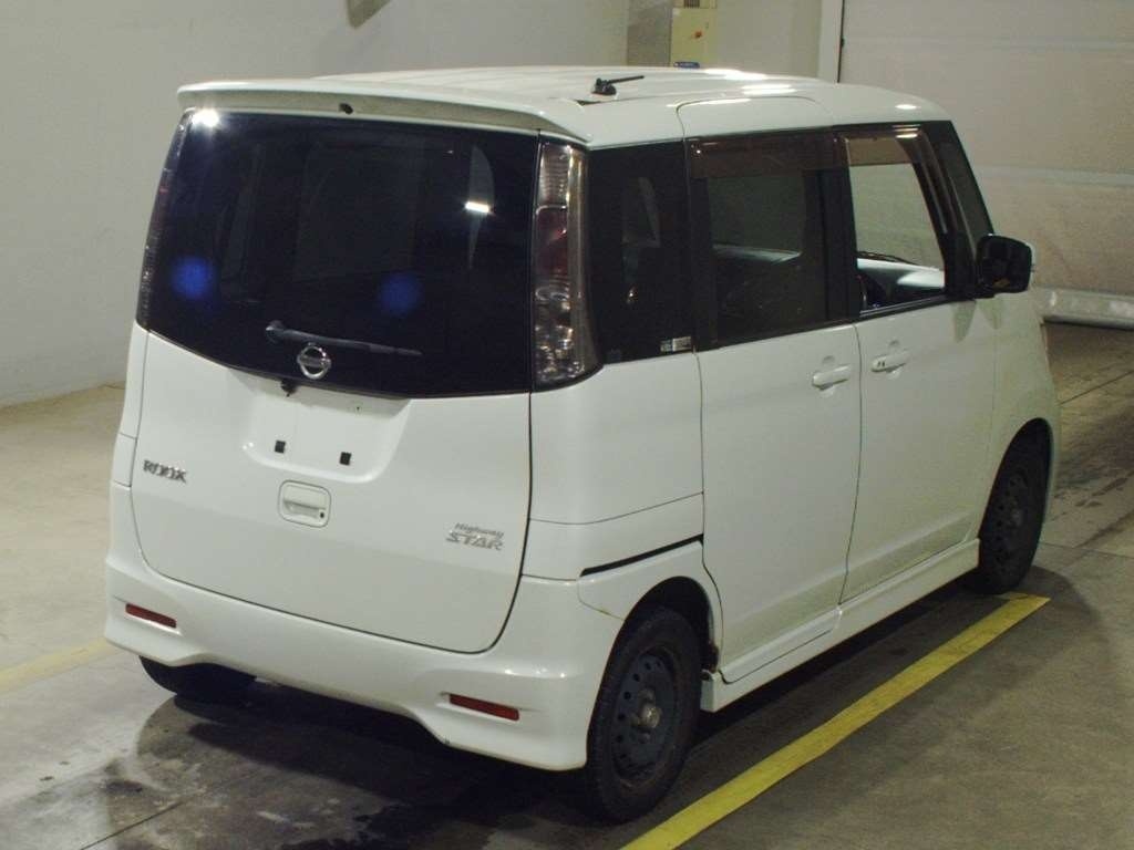 NISSAN ROOX
