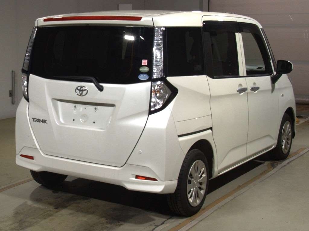 TOYOTA TANK