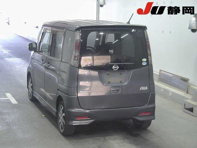 NISSAN ROOX