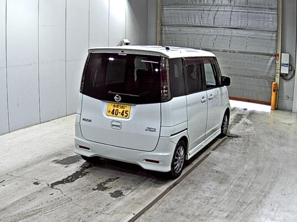 NISSAN ROOX