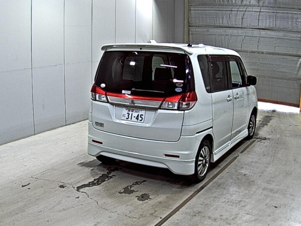 MITSUBISHI DELICA D:2