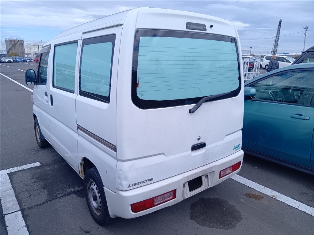 MITSUBISHI MINICAB