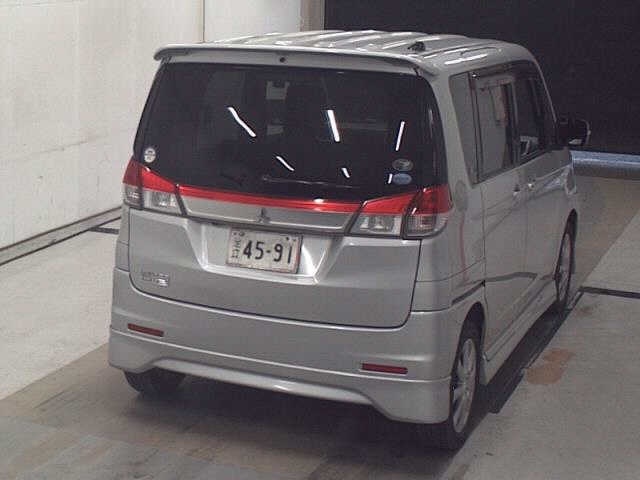 MITSUBISHI DELICA D:2