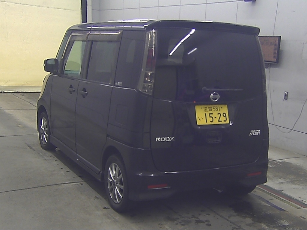 NISSAN ROOX
