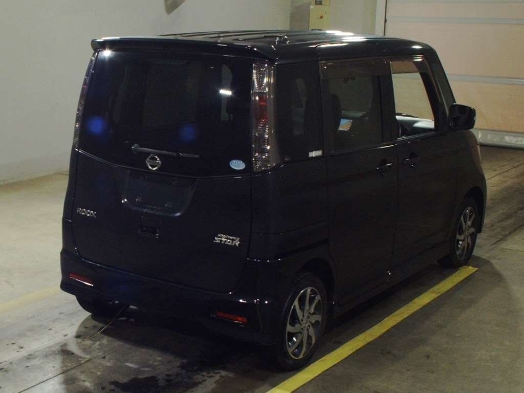 NISSAN ROOX