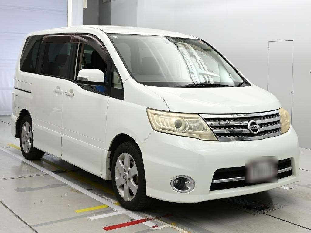 NISSAN SERENA