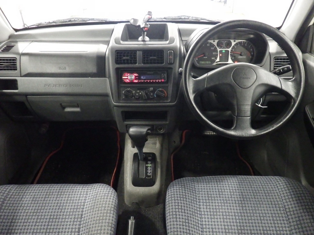 MITSUBISHI PAJERO MINI