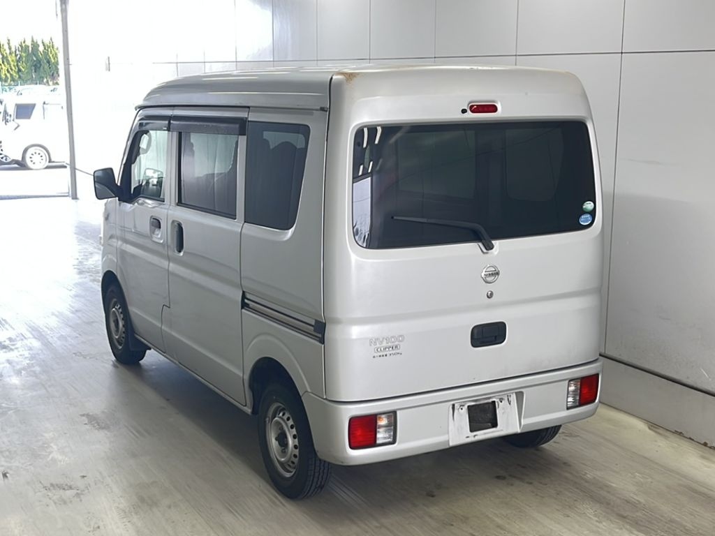 NISSAN NV100 CLIPPER