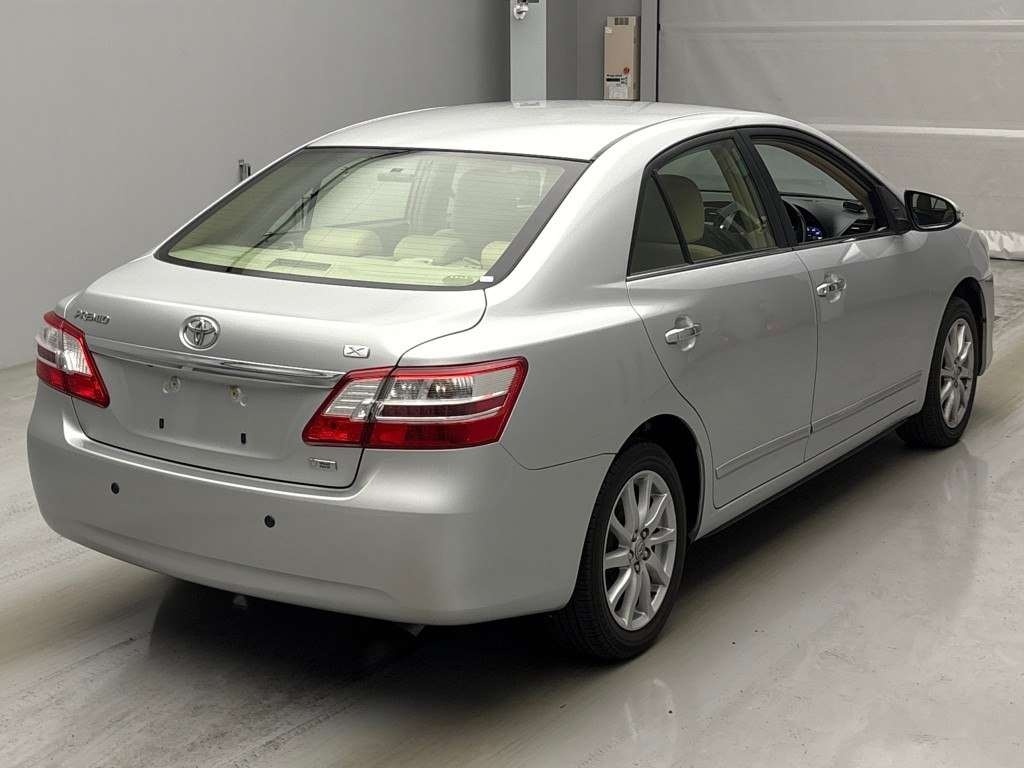 TOYOTA PREMIO