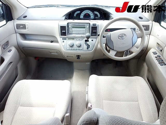 TOYOTA RAUM