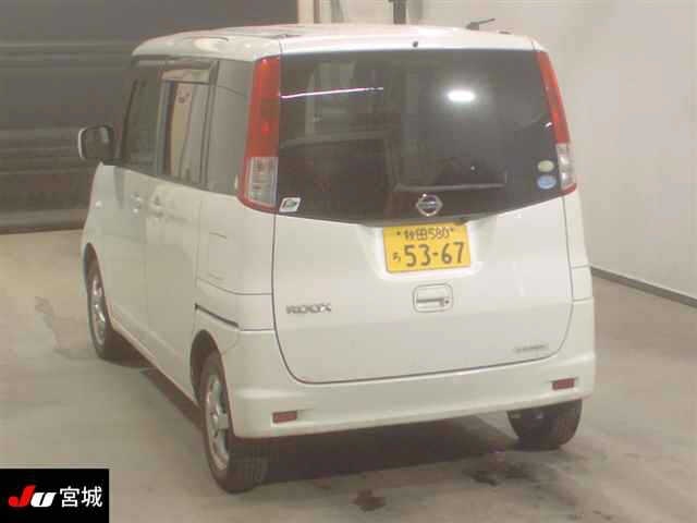 NISSAN ROOX
