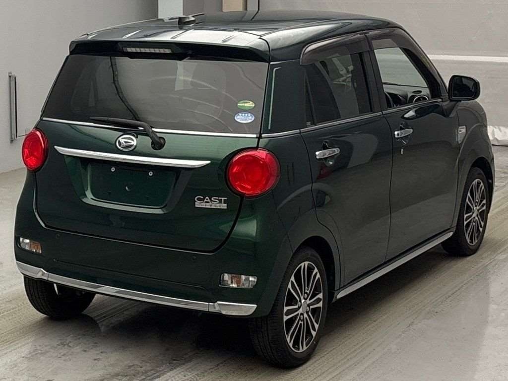 DAIHATSU CAST