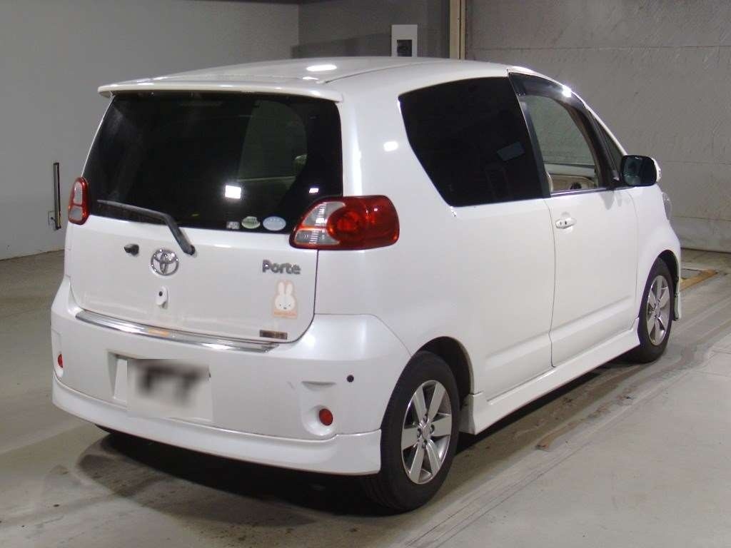 TOYOTA PORTE