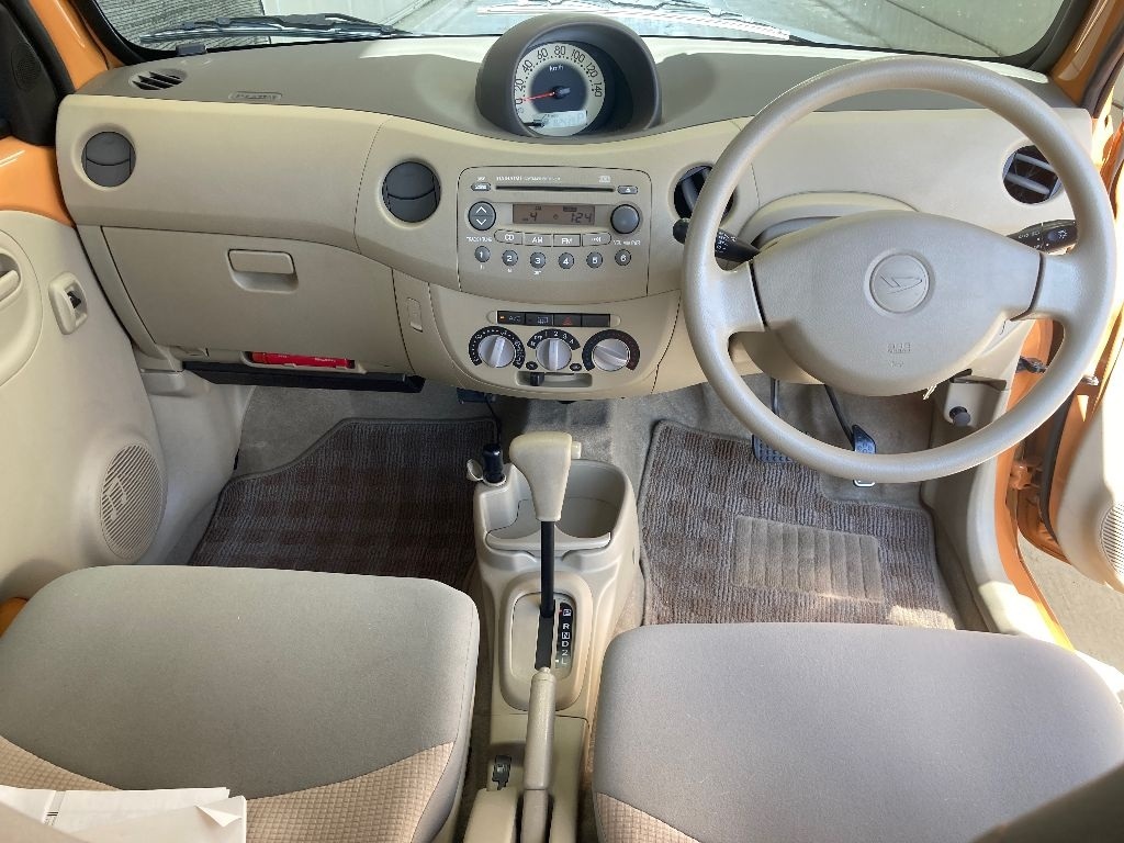 DAIHATSU ESSE