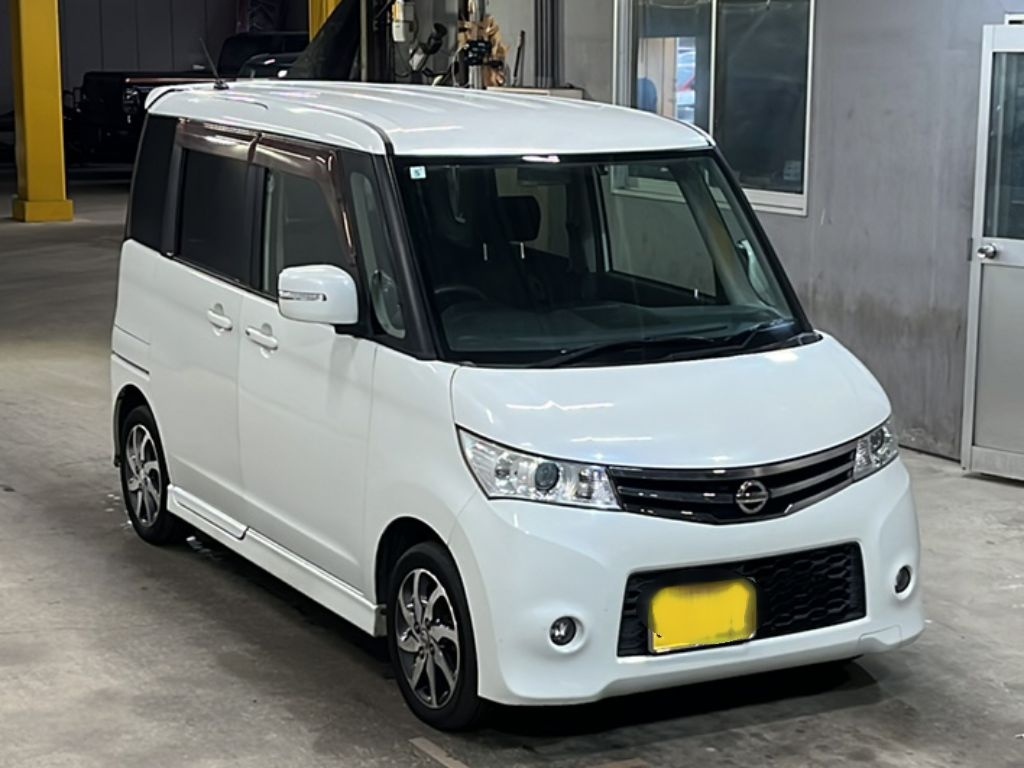 NISSAN ROOX