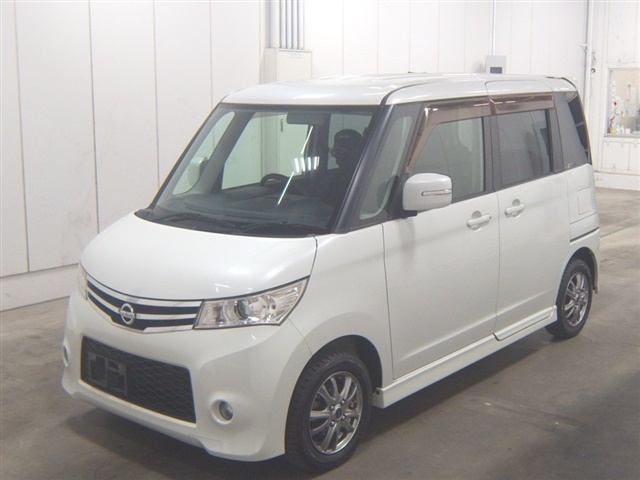 NISSAN ROOX
