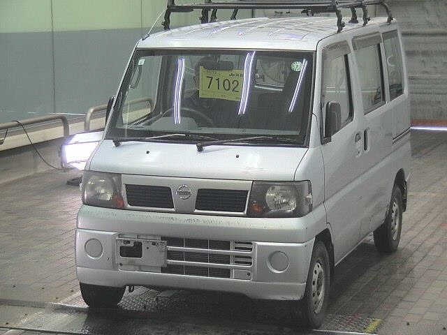 NISSAN CLIPPER