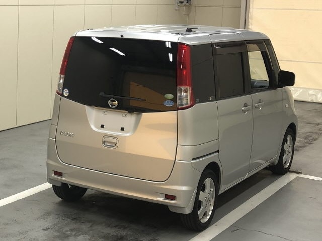 NISSAN ROOX